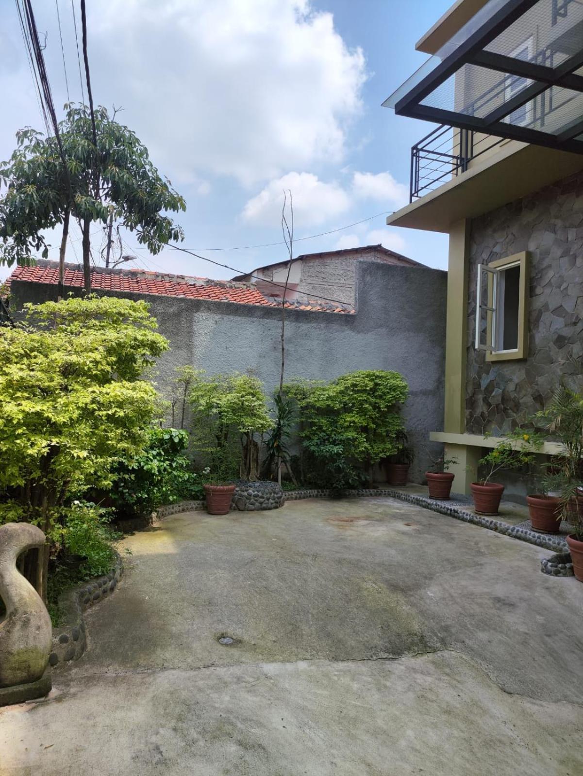 Wisma tamu Rumah Pondok Pinang